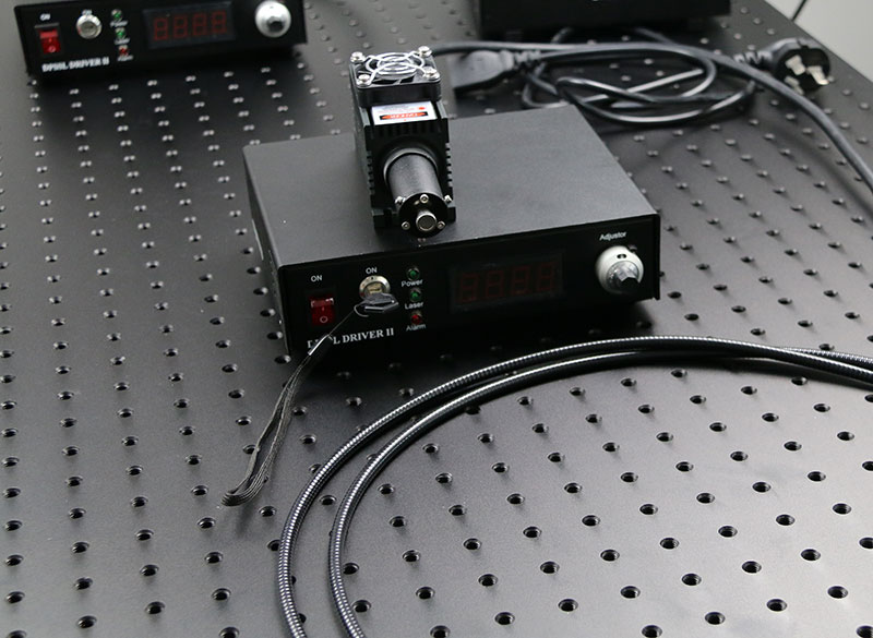 880nm 2000mw Láser de fibra acoplada ir laser with power supply